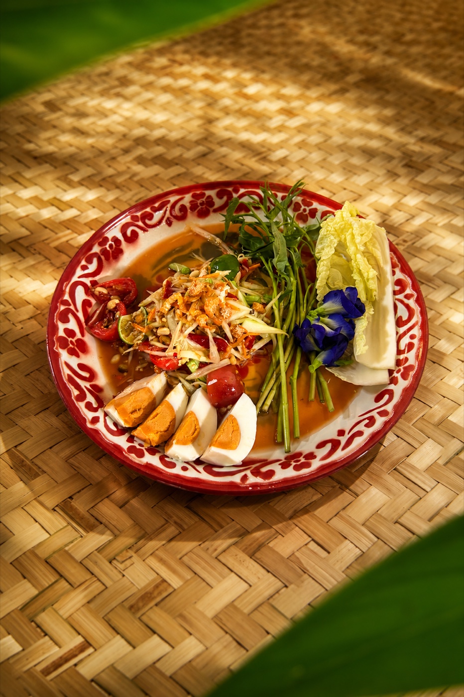 ตำไทยไข่เค็ม